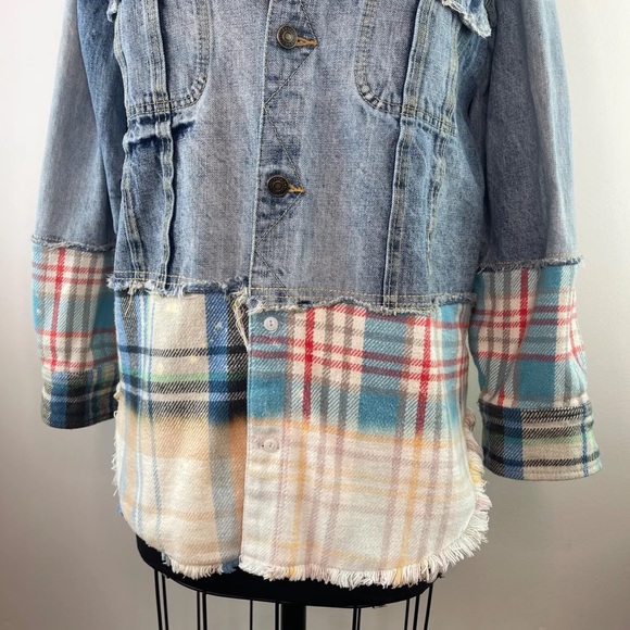 FREE PEOPLE women’s Distressed Sirius Denim Jean Plaid Contrast Shirt Jacket - Picture 5 of 15